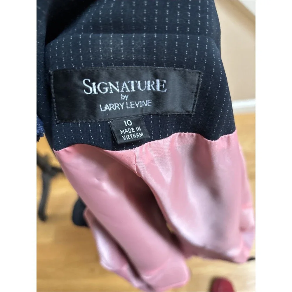 Signature Larry Levine Suit Women's Sz 10 Black Pinstripe Pants & Blazer Career